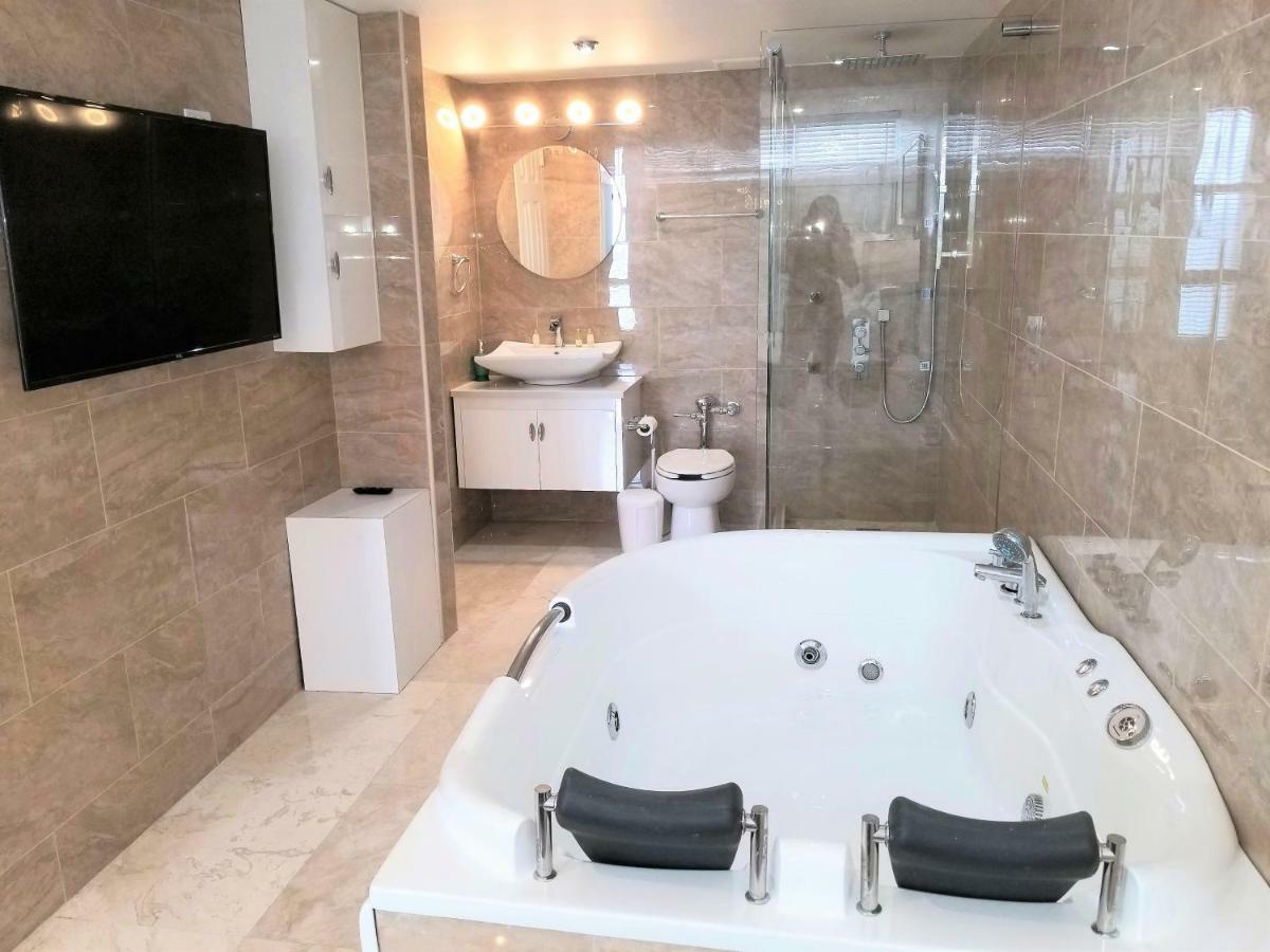 Esj Towers 2 Bd 2Bath Ocean View Apt Top Location Lux 圣胡安 外观 照片